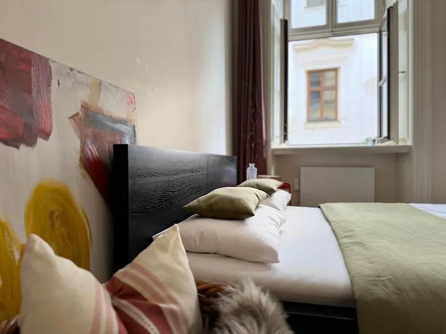 Chic Prague Apartment جمهورية التشيك